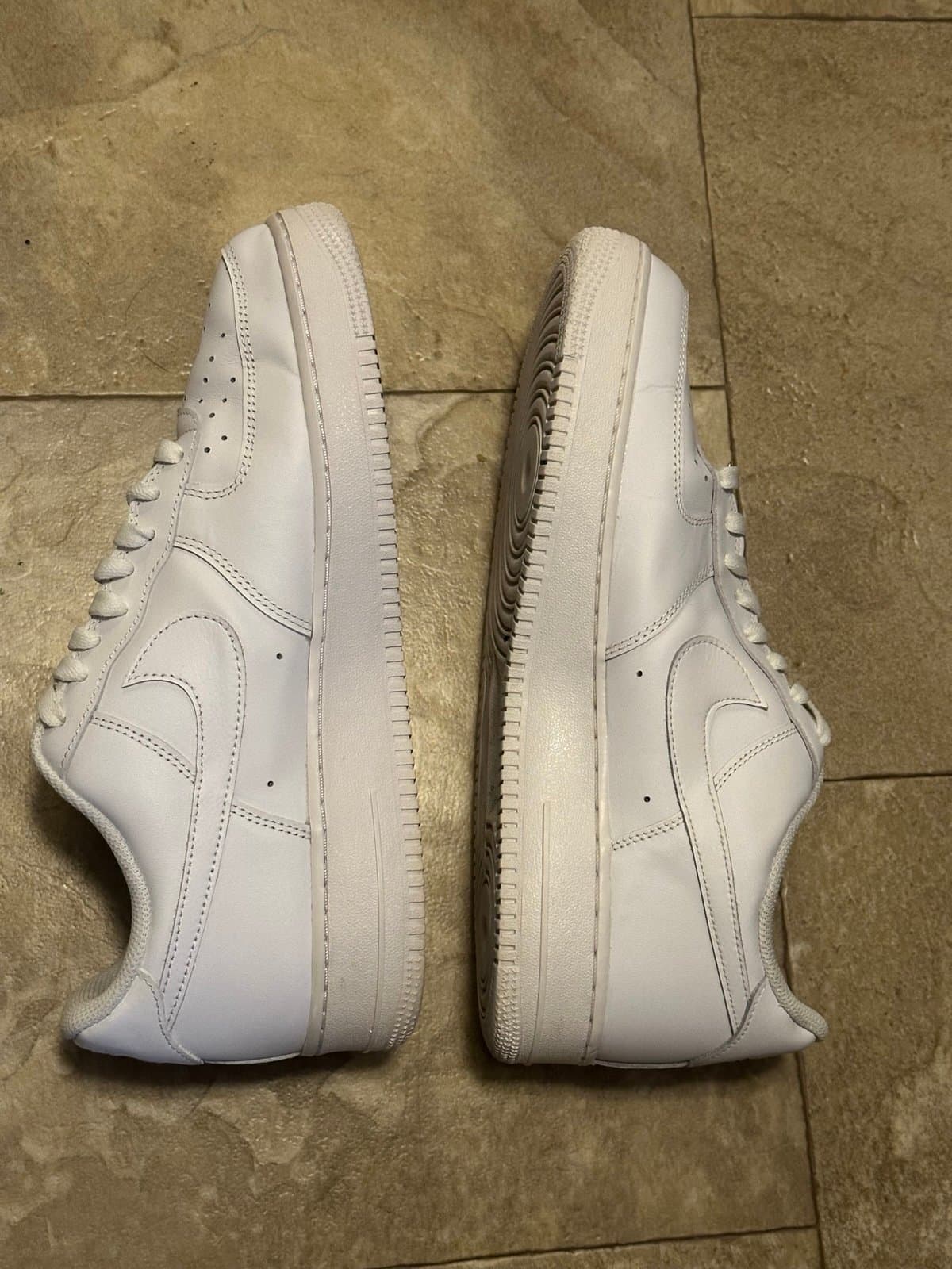 Nike Air Force 1 Low ‘07 Triple White 315122-111 Men’s Size 11.5 (USED) - Thumbnail 4