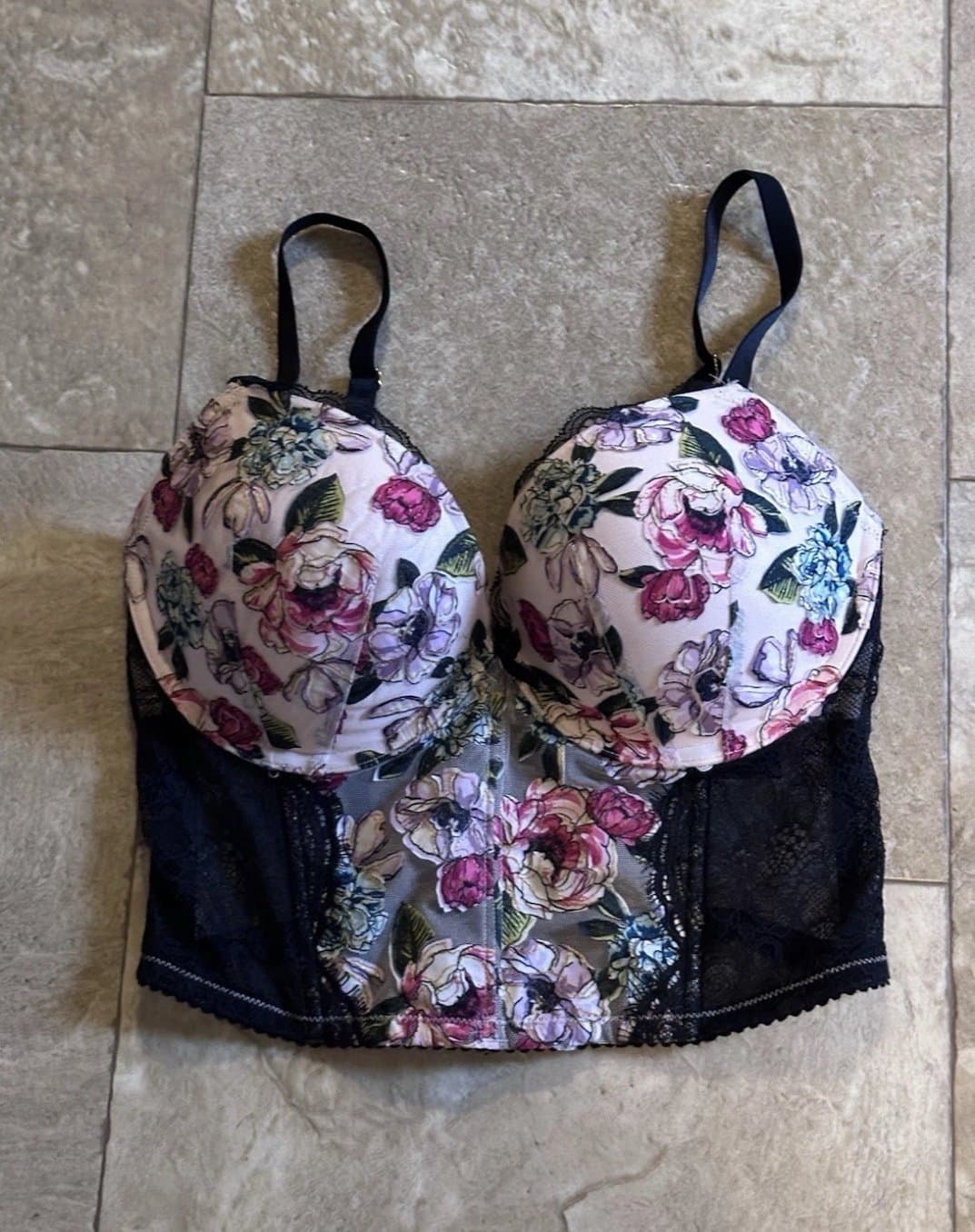 Victoria's Secret Black Very Sexy Push Up Bralette 32DD Padded-EUC!!