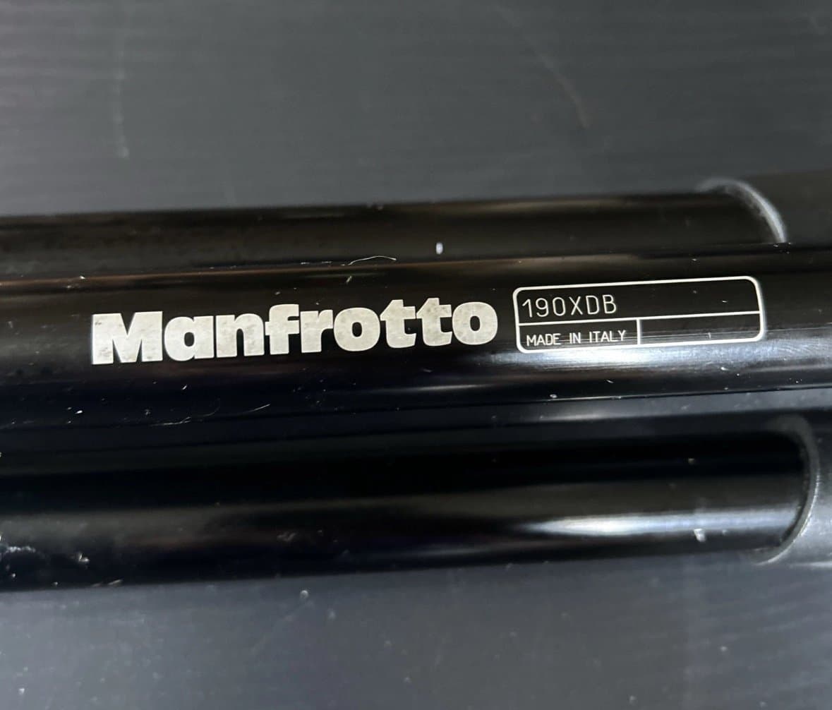 Manfrotto 190XDB Tripod With Manfrotto 390RC2 Swivel Head Black Italy - Thumbnail 3
