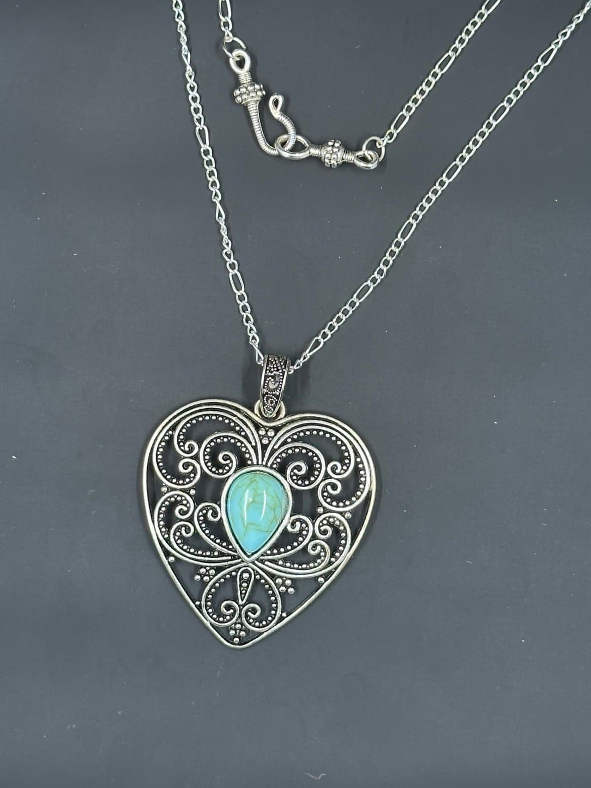 Vintage Necklace Pendant Heart Faux Turquoise Silver Tone - Thumbnail 2