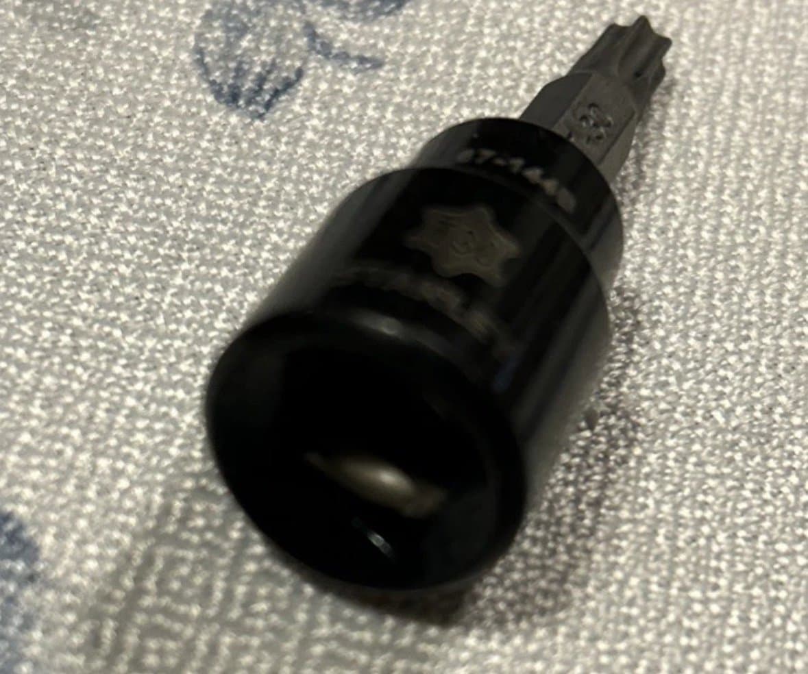Stanley Black Chrome Torx Bit T30 87-144B 3/8” Drive (U) - Thumbnail 2