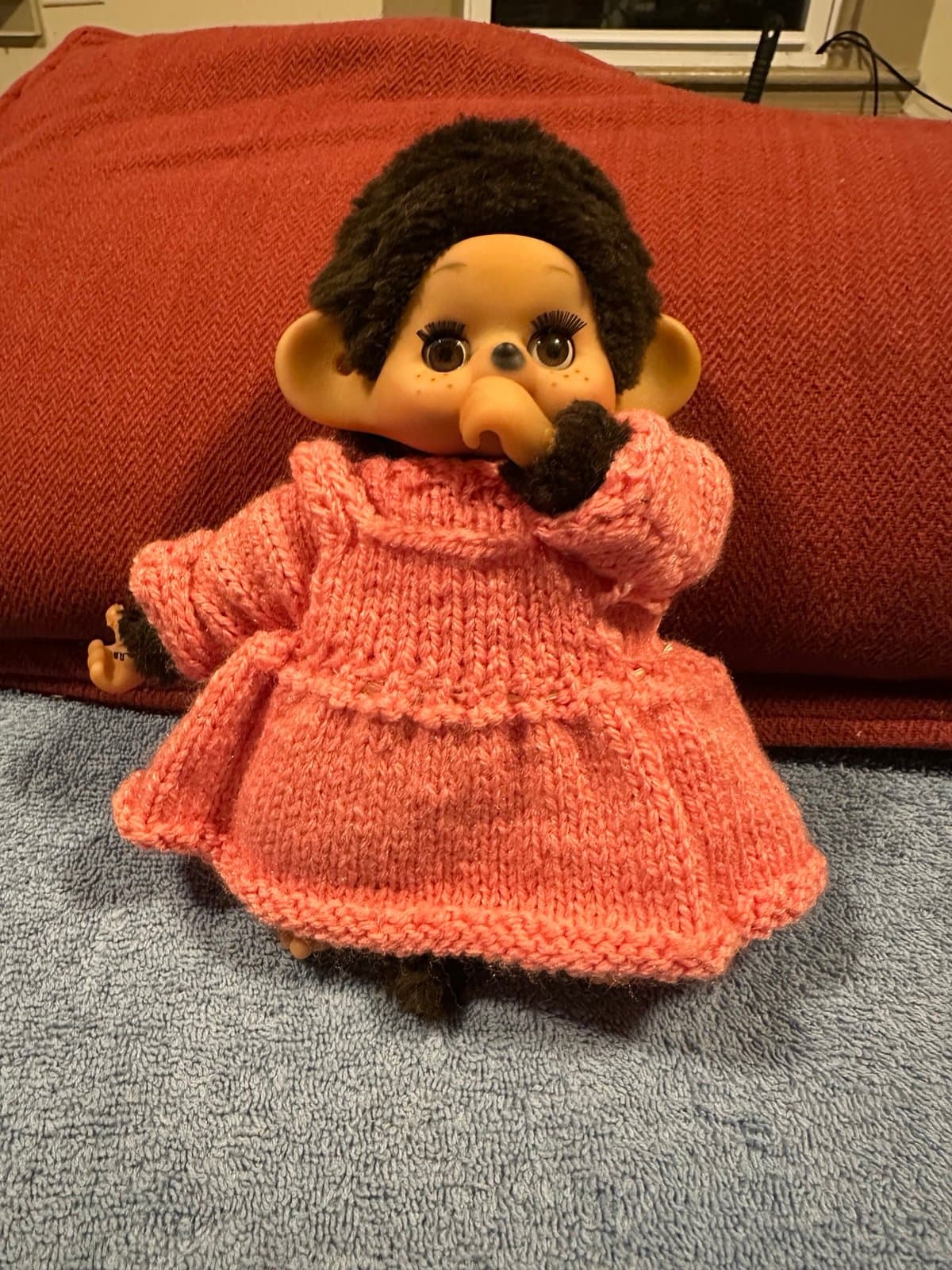 Vintage Monchichi Sleepy Eyes Thumb Sucking Pink knitted outfit! - Thumbnail 4