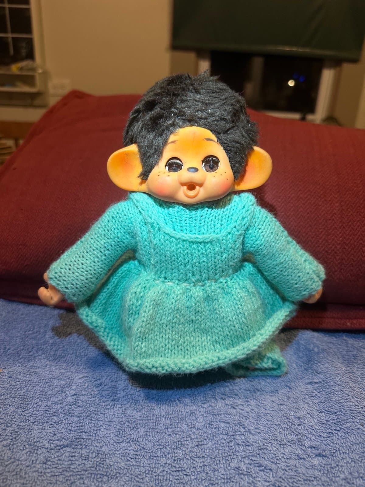 Vintage Monchichi Sleepy Eyes Thumb Sucking Teal knitted outfit!