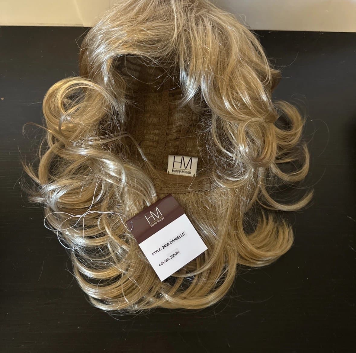 HM Henry Margu Wig 2409 DANIELLE in 2500H NEW with Tags
