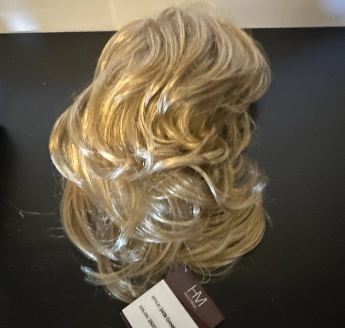 HM Henry Margu Wig 2409 DANIELLE in 2500H NEW with Tags - Thumbnail 4