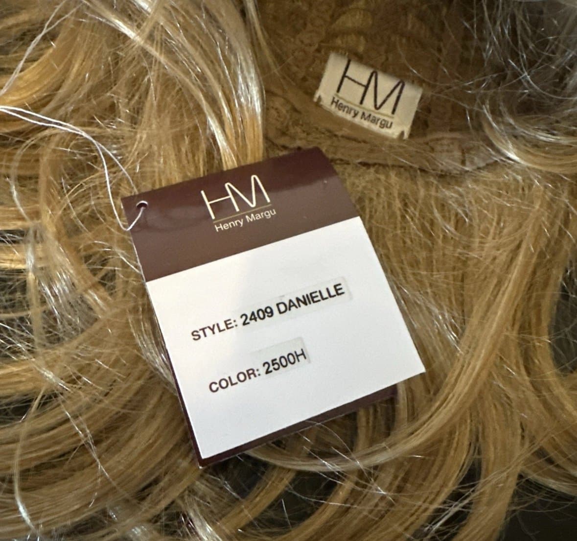 HM Henry Margu Wig 2409 DANIELLE in 2500H NEW with Tags - Thumbnail 2