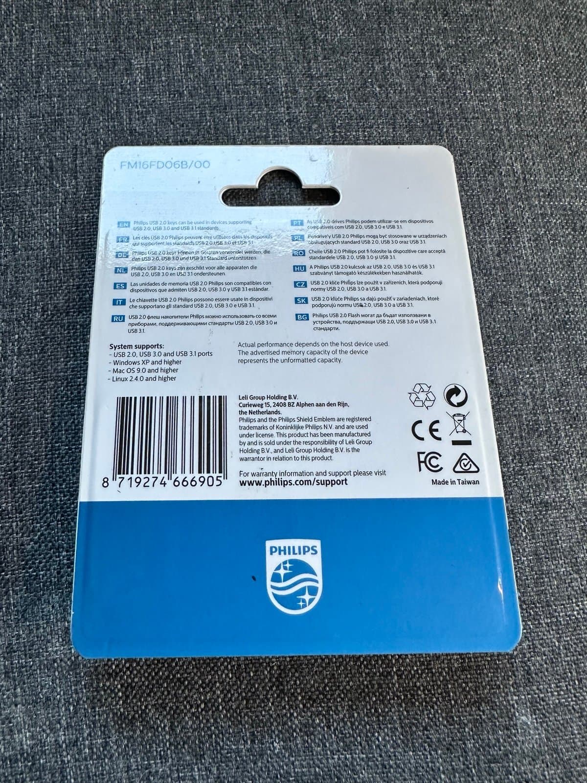 Philips Vivid Edition USB 2.0 Flash Drive 16GB High Speed Blue Swivel Brand New! - Thumbnail 2