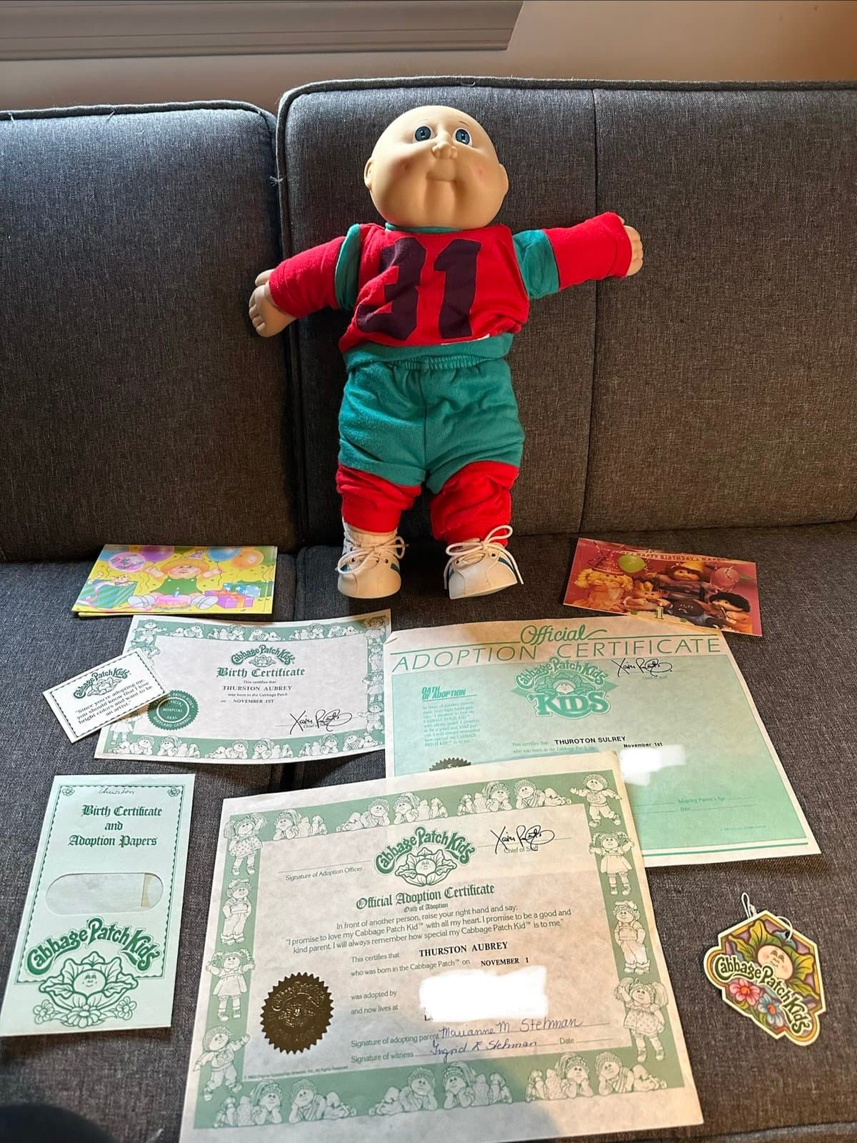 1985 Cabbage Patch Kid Boy Doll Signed “Thurston Aubrey” W/ papers!!