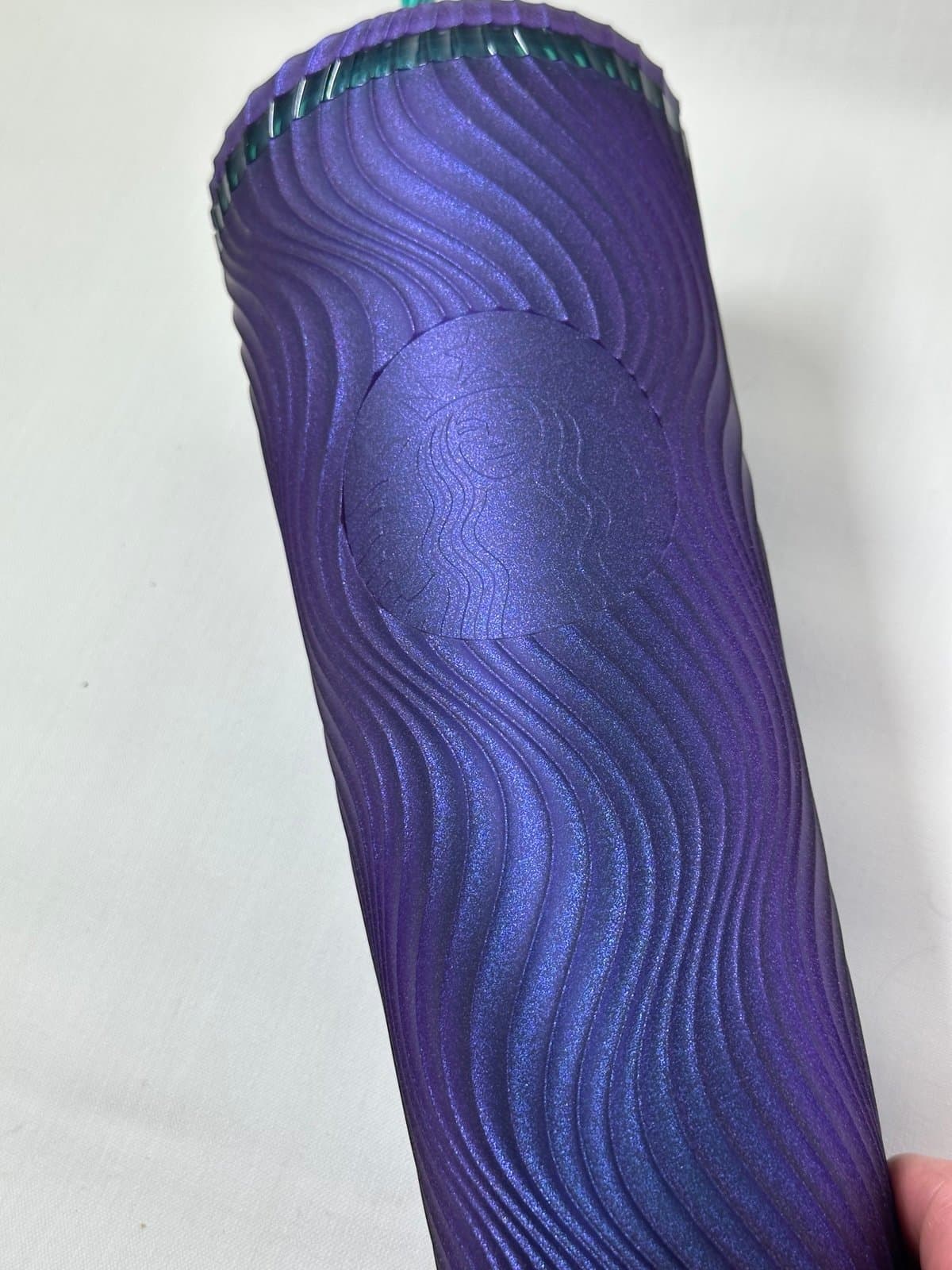 NWT STARBUCKS 2025 PURPLE/GREEN SWIRL SIREN/MERMAID 24oz VENTI TUMBLER COLD CUP - Thumbnail 7