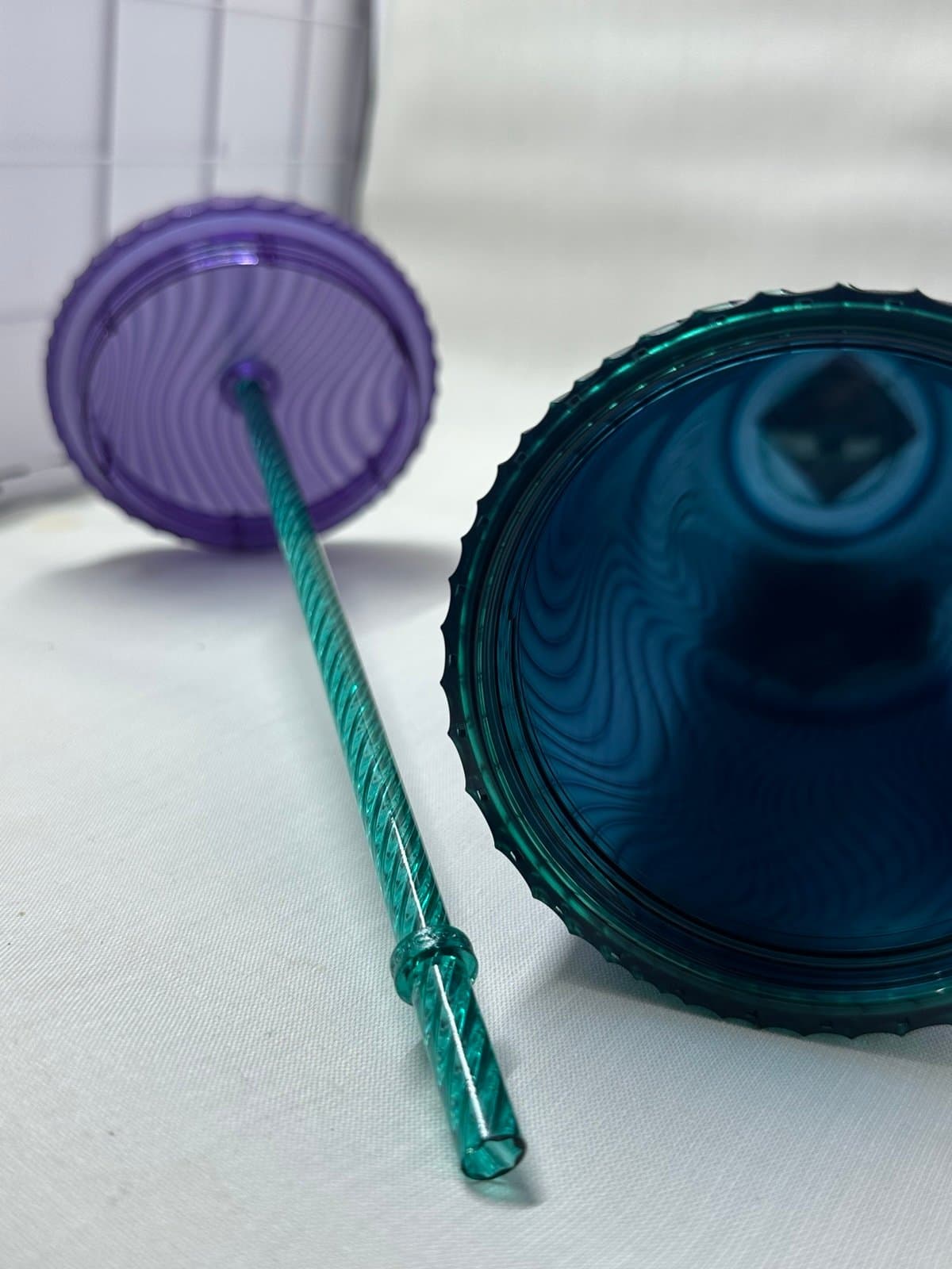 NWT STARBUCKS 2025 PURPLE/GREEN SWIRL SIREN/MERMAID 24oz VENTI TUMBLER COLD CUP - Thumbnail 6
