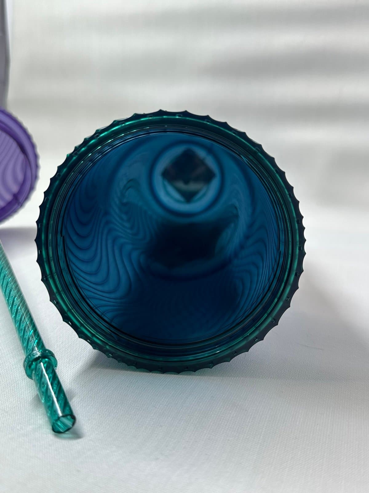 NWT STARBUCKS 2025 PURPLE/GREEN SWIRL SIREN/MERMAID 24oz VENTI TUMBLER COLD CUP - Thumbnail 5