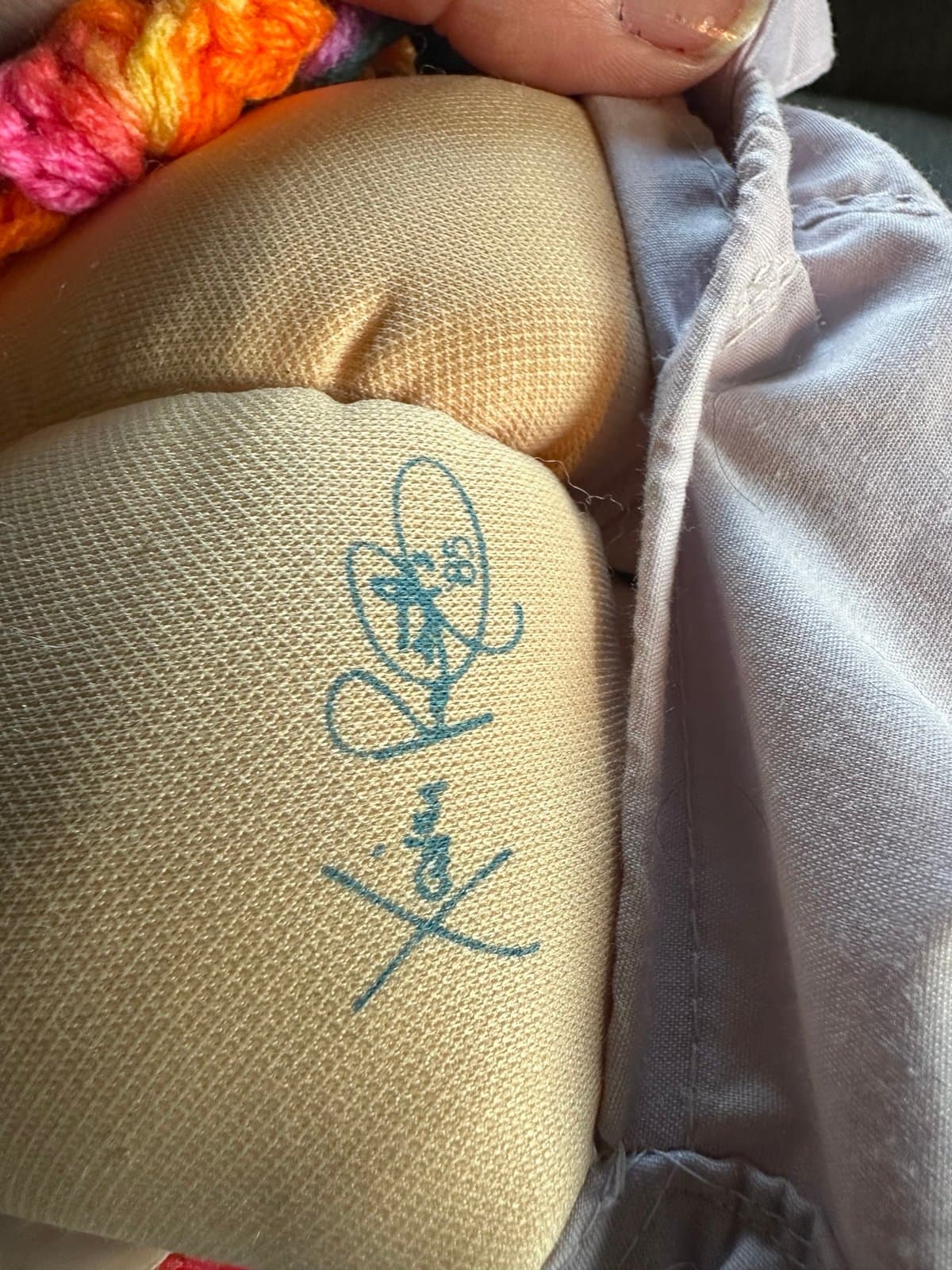 1985 Cabbage Patch Kid Boy Doll Signed “Elliott Gregg” W/ papers!! - Thumbnail 4