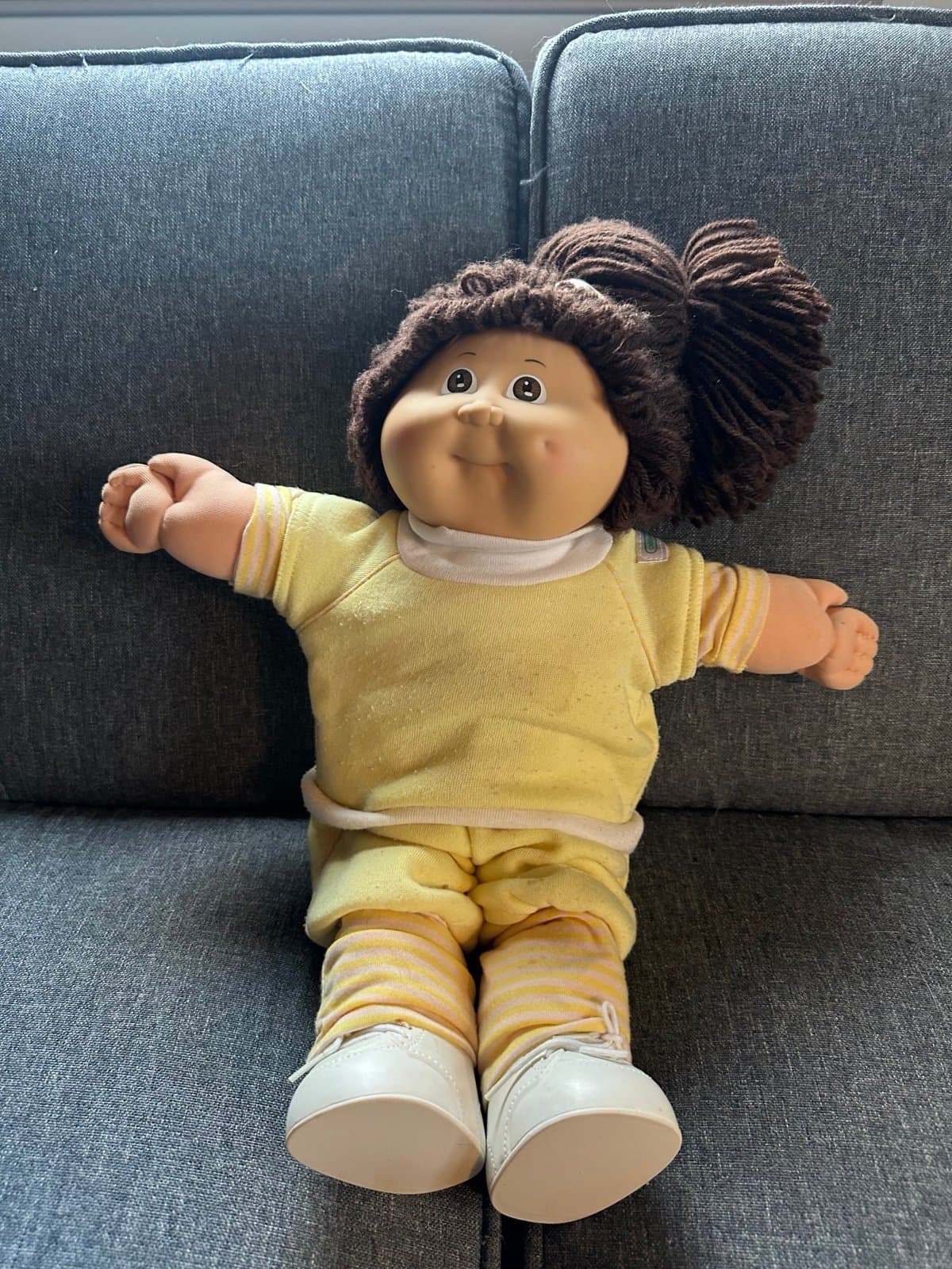 1985 Cabbage Patch Kid Girl Doll Signed “Deirdre Simona” W/ papers!! - Thumbnail 4