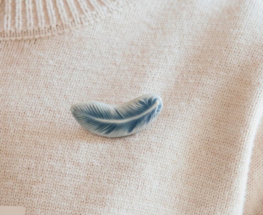 Pewabic Feather Pin BRAND NEW W BOX!! - Thumbnail 3
