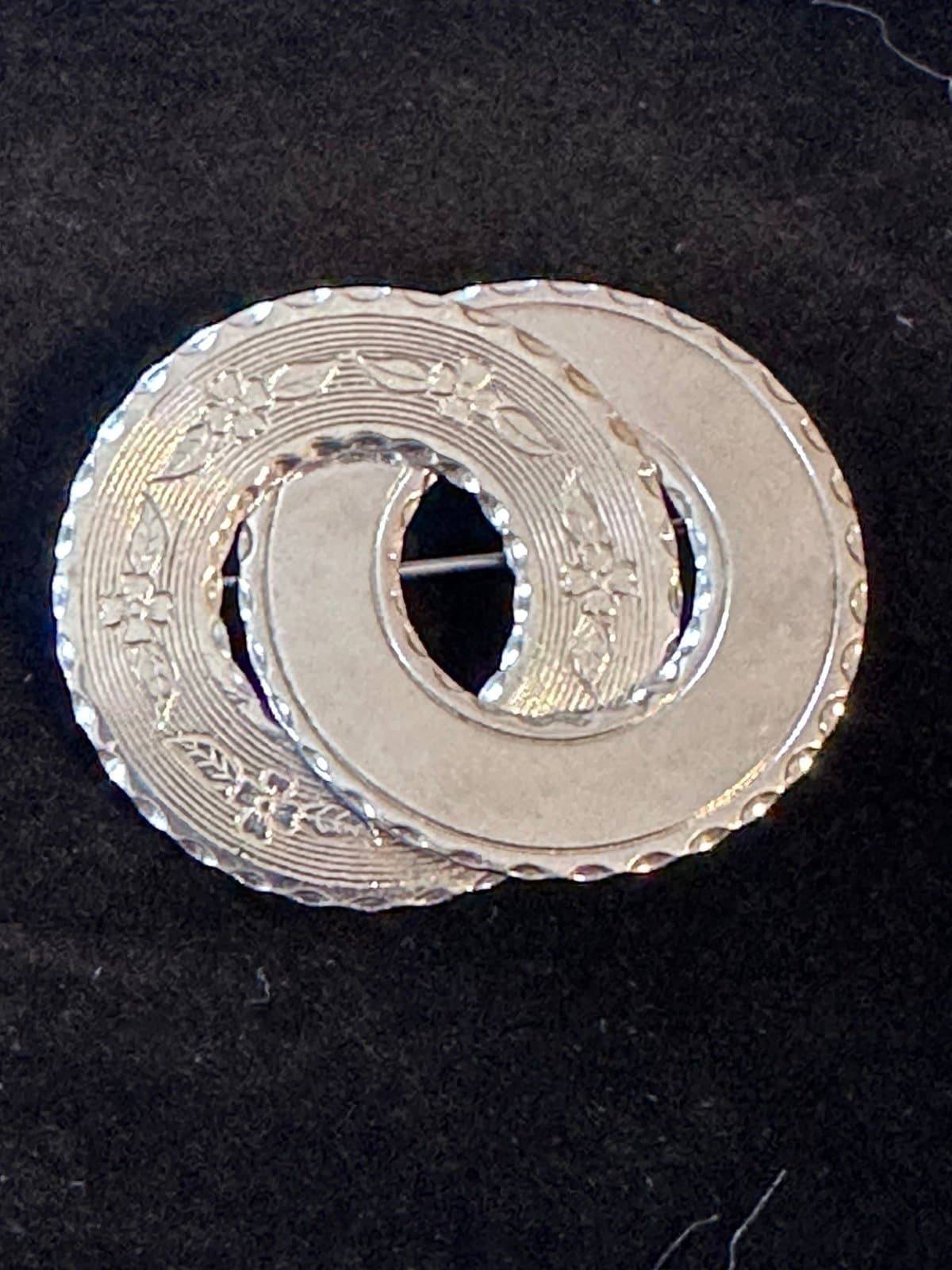 Silver Double Circle Engraved Floral Brooch - Thumbnail 2