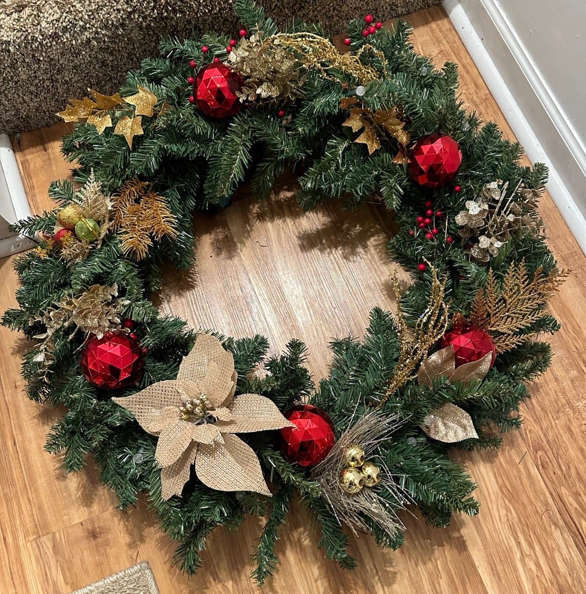 Beautiful Handcrafted 24” wreath! Golden, ornamental!!