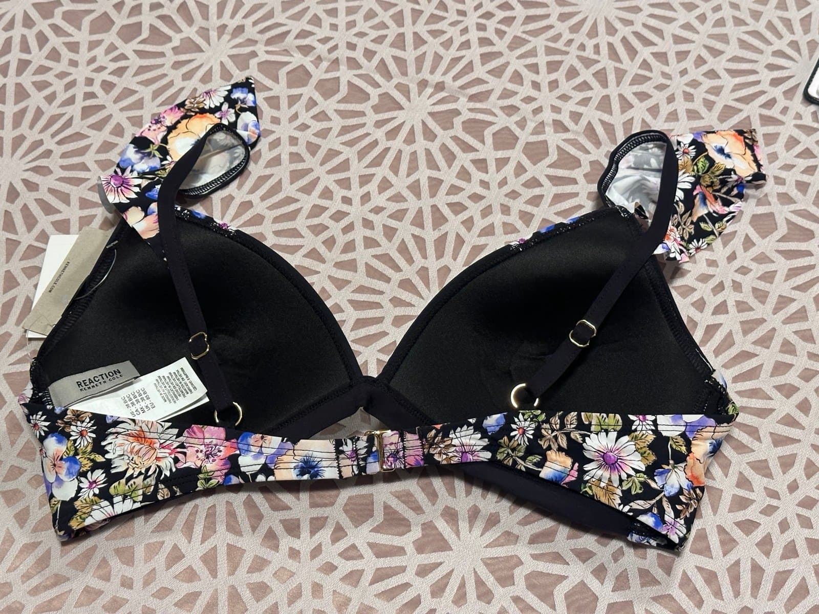 NWT Kenneth Cole Reaction Bikini Top 38 B/C $70.00 - Thumbnail 4