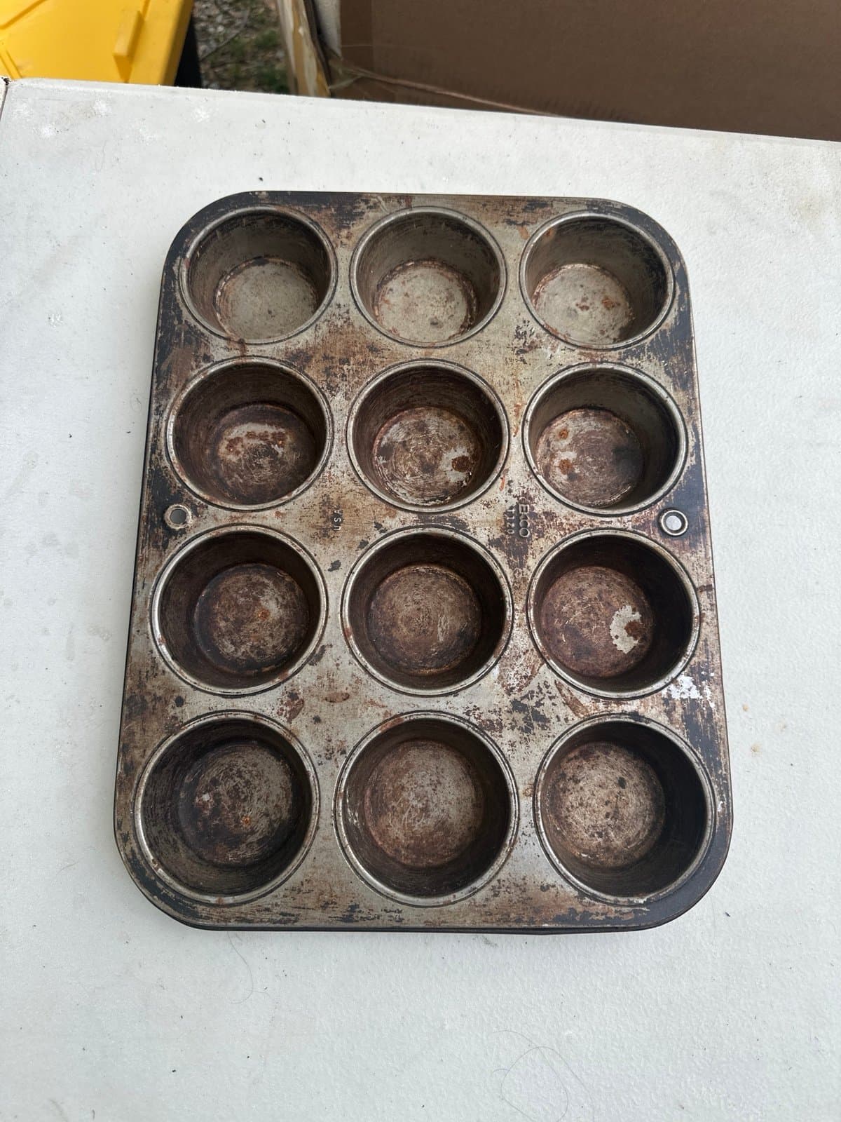 4 Vintage Antique Ekco Ovenex Muffin Tins- T-120 & X1120 - Thumbnail 6
