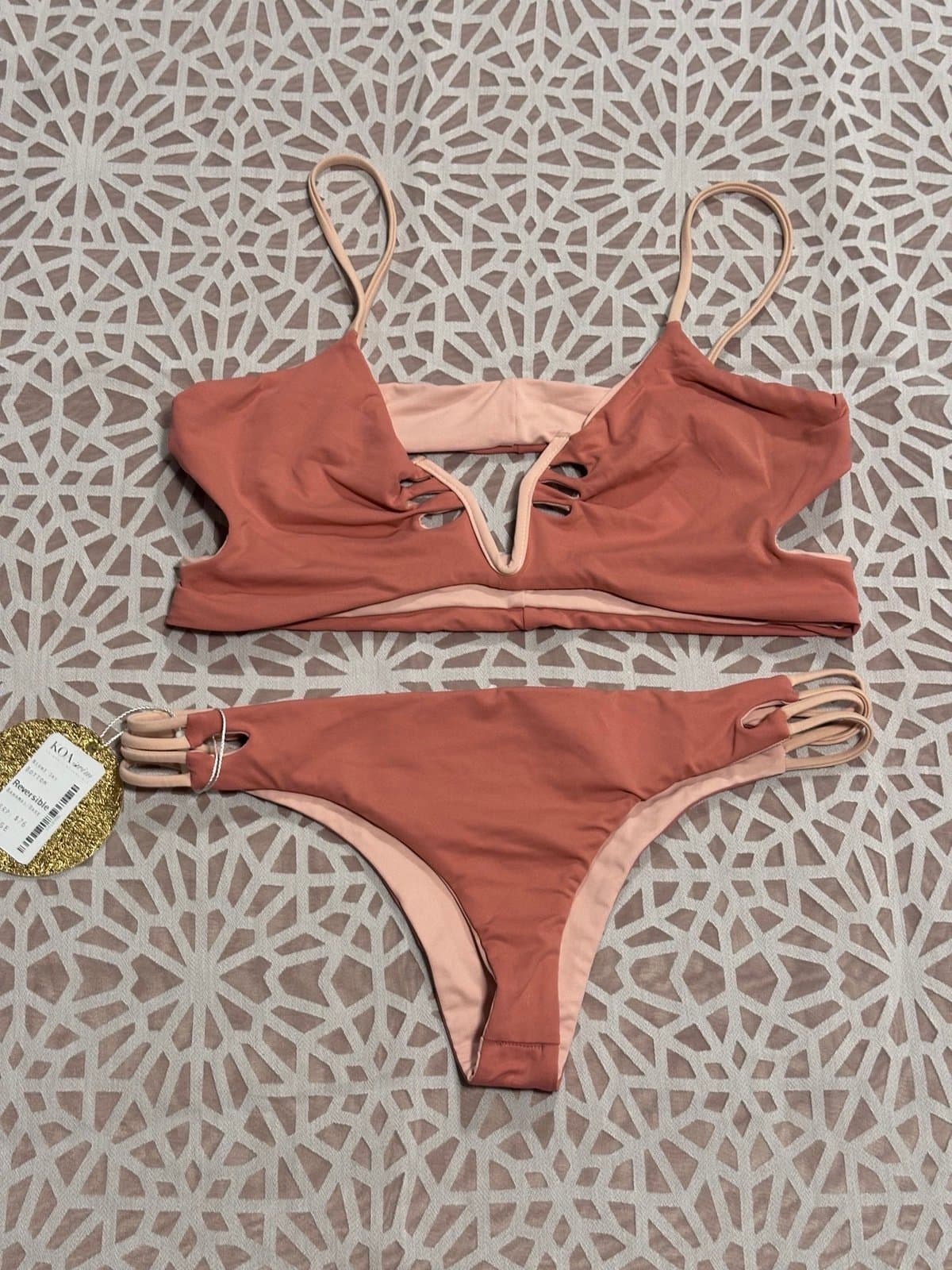 NWT KOA Sunrise Reversible Bikini Swim Top Bahamas/Bare L NEW - Thumbnail 3