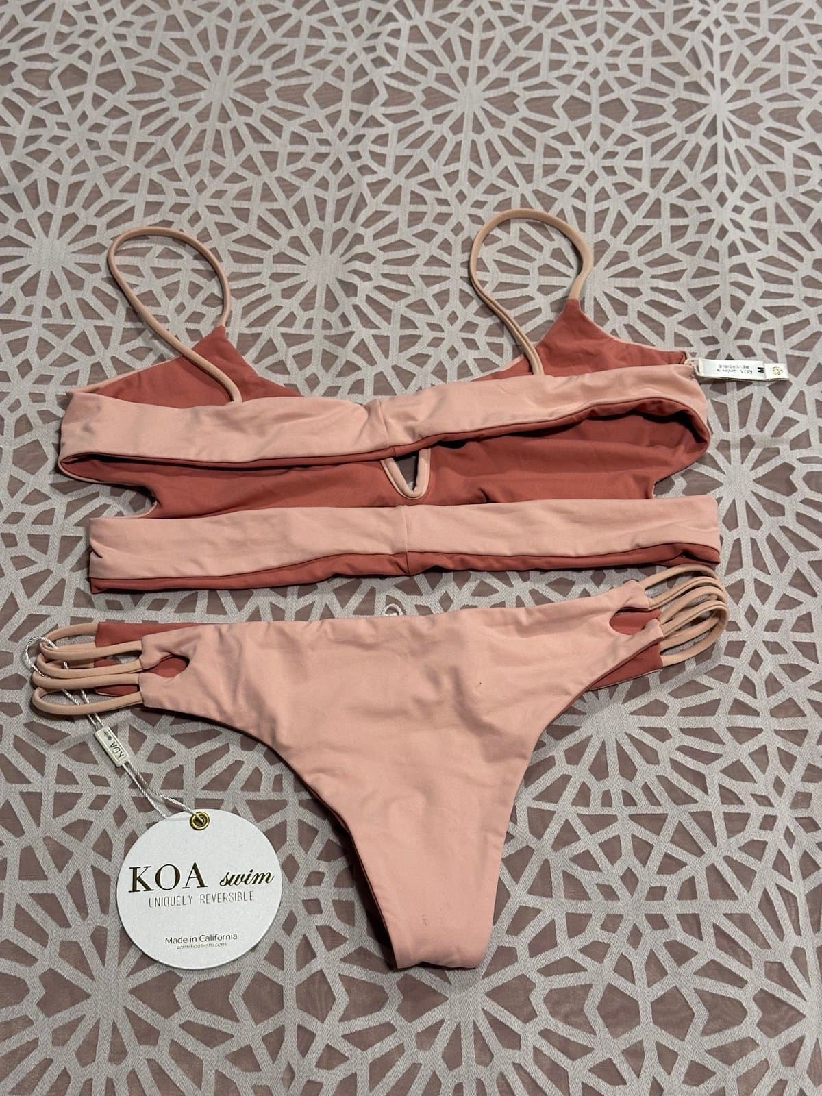NWT KOA Sunrise Reversible Bikini Swim Top Bahamas/Bare L NEW - Thumbnail 4