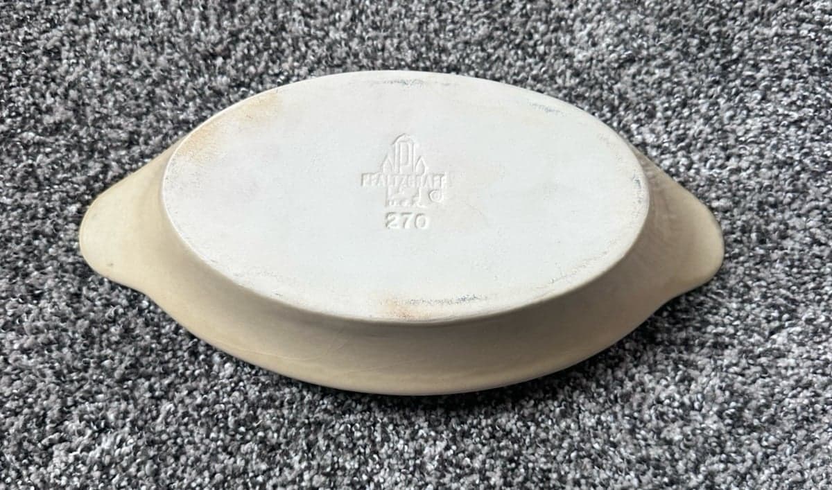 Vintage Pfaltzgraff VILLAGE 22 Oz Au Gratin Dish 11 3/4” #270 USA - Thumbnail 2