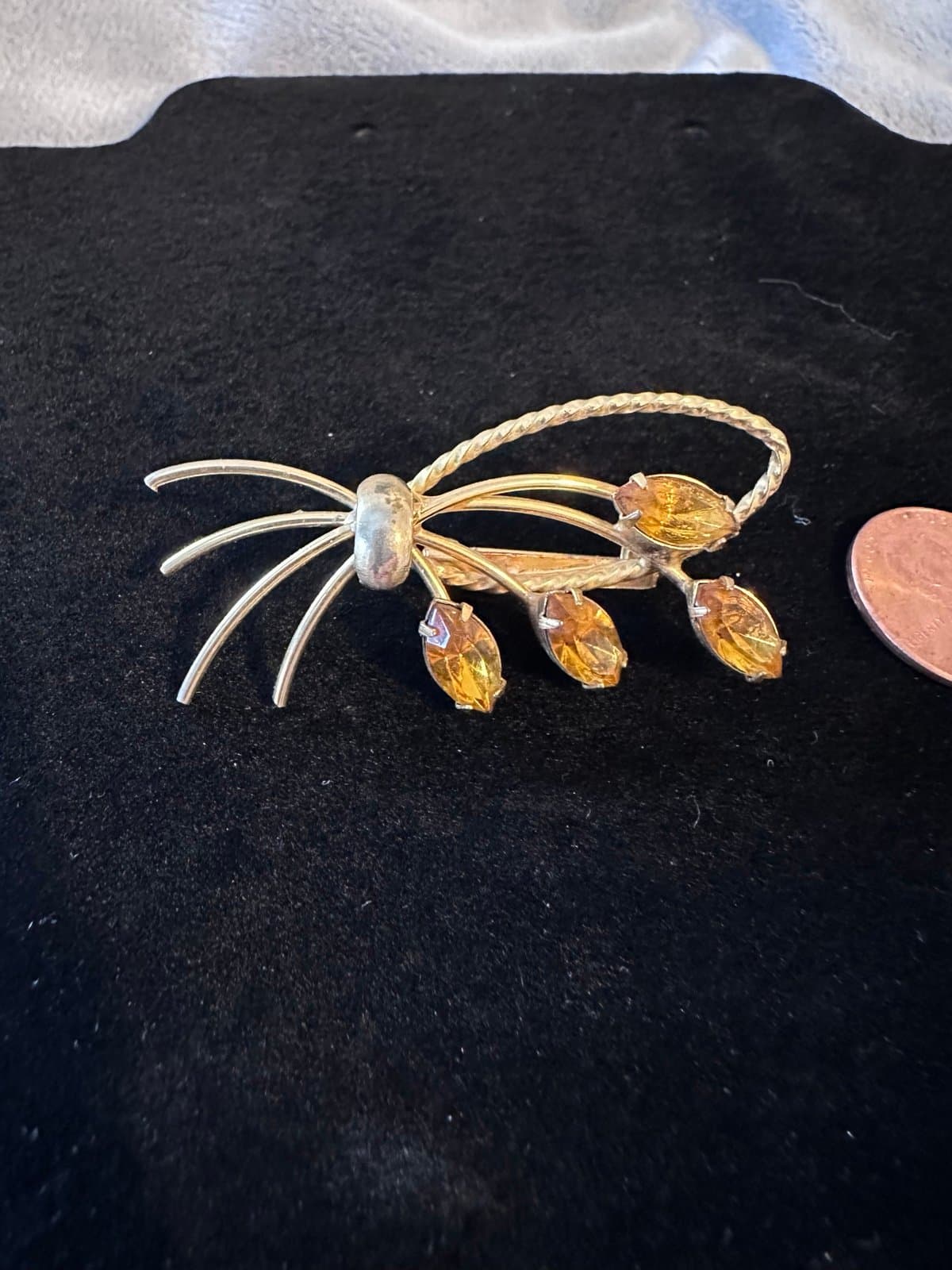 Vintage gold toned orange topaz brooch - Thumbnail 2
