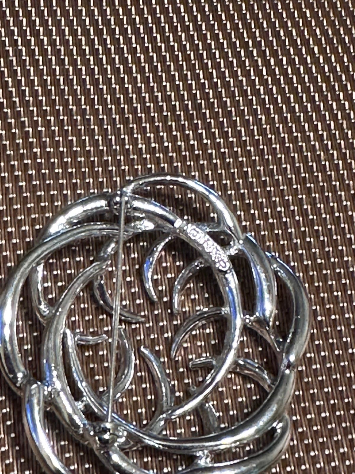 Vintage Sarah Coventry Large Round Connecting Swirl Brooch Pin - Thumbnail 3