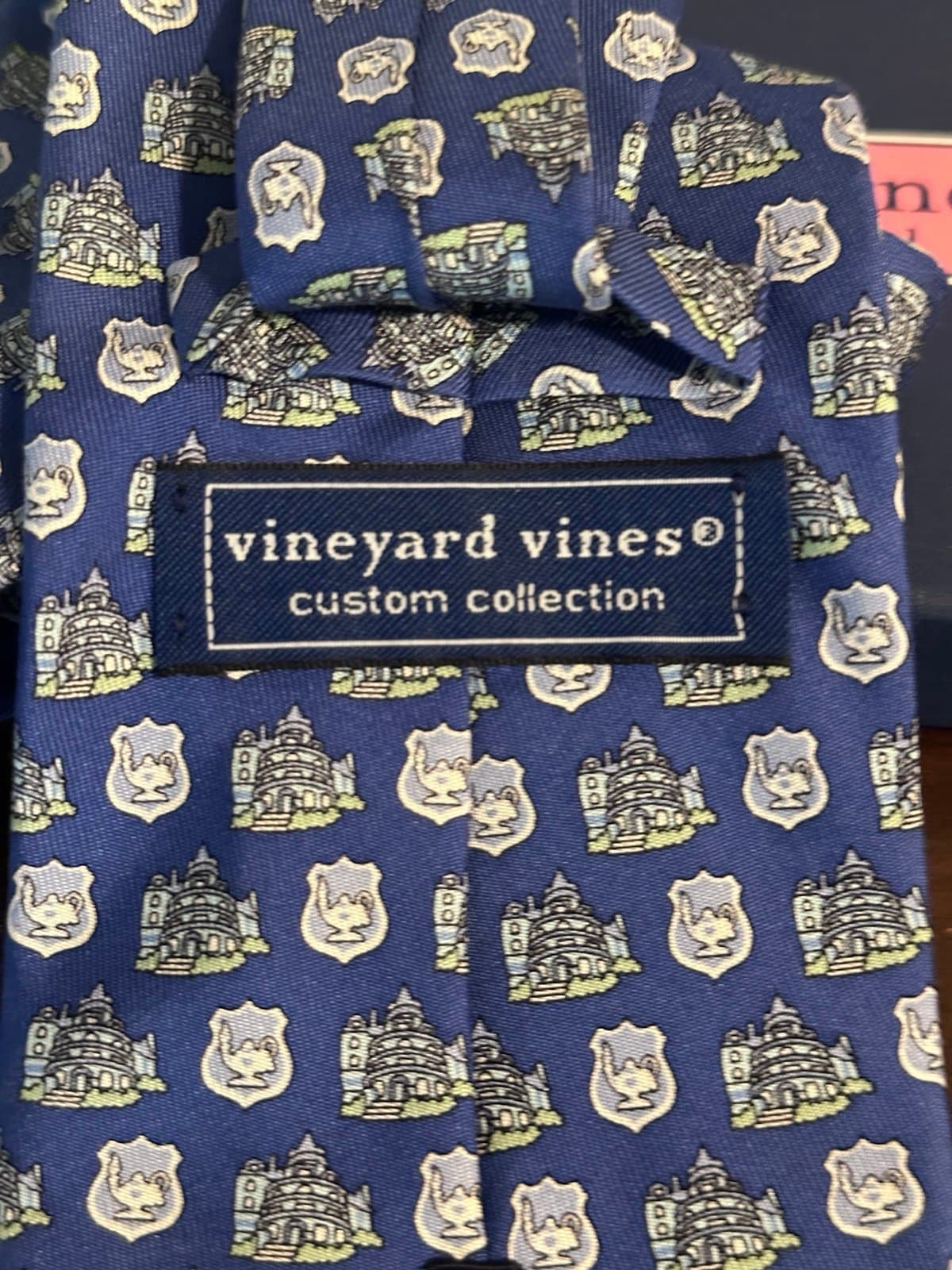 VINEYARD VINES CUSTOM COLLECTION SILK TIE BALWIN SCHOOL BLUE LOGO - Thumbnail 4