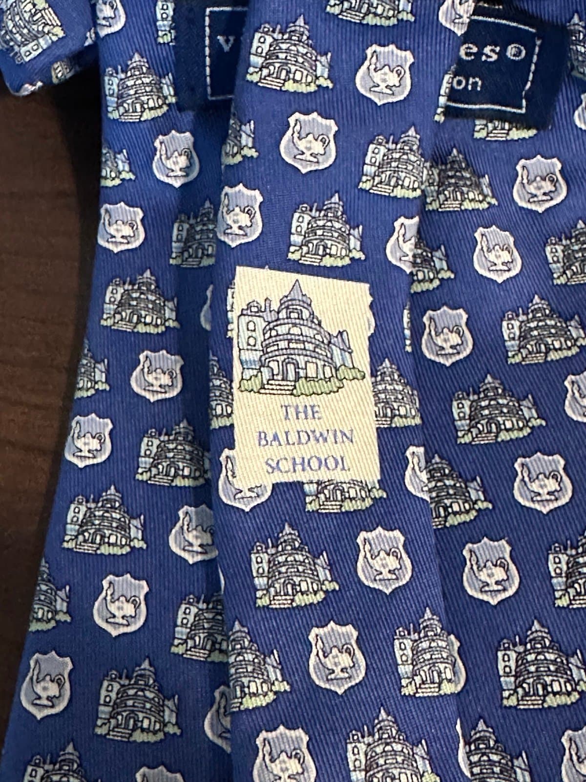 VINEYARD VINES CUSTOM COLLECTION SILK TIE BALWIN SCHOOL BLUE LOGO - Thumbnail 6