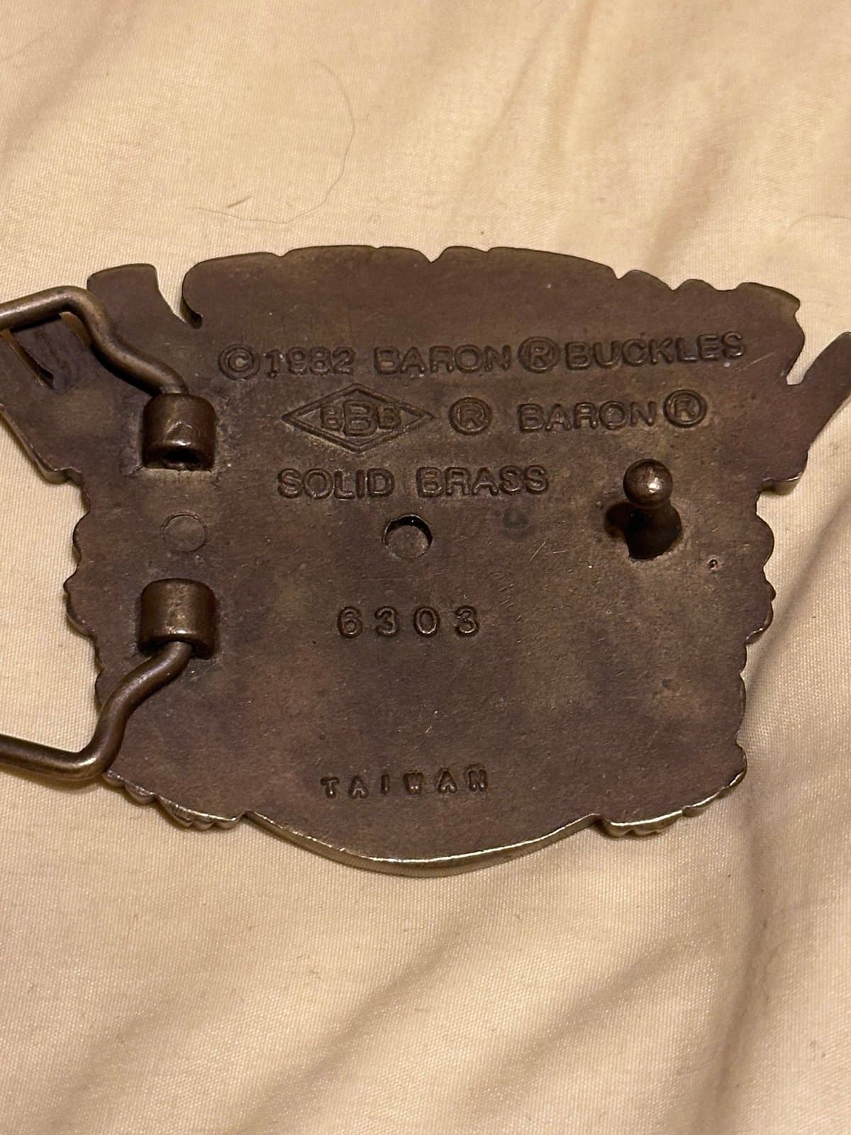 Vintage 1982 Lowenbrau Beer Brewery Solid Brass Fighting Lion Logo Belt Buckle - Thumbnail 3