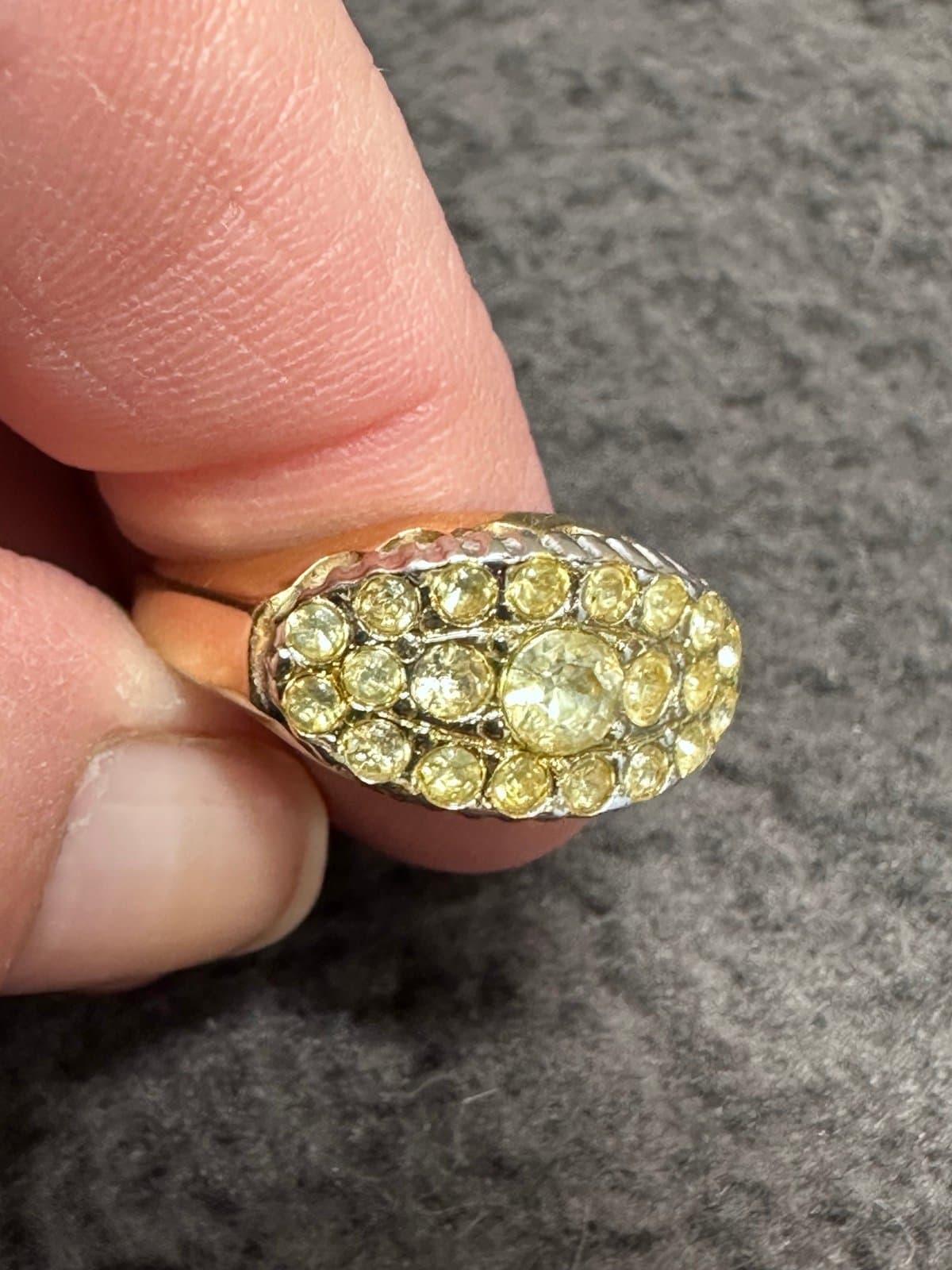 Beautiful 18k GP Women’s Size 8 Ring / Diamond Accents - Thumbnail 6