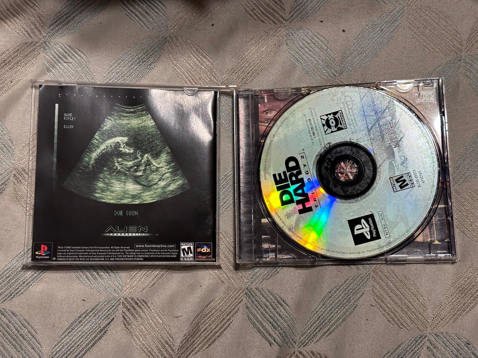 Die Hard Trilogy 2 Sony (Playstation PS1) CIB W/Reg Card. Black Label. Tested! - Thumbnail 3