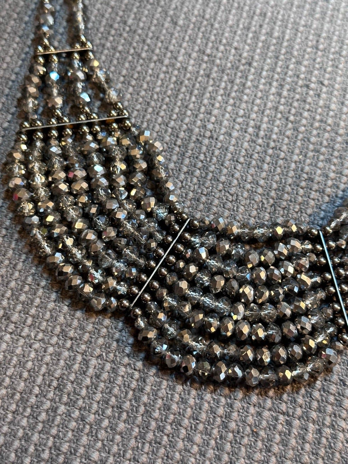Beautiful shiney beaded swag necklace-unsigned - Thumbnail 4