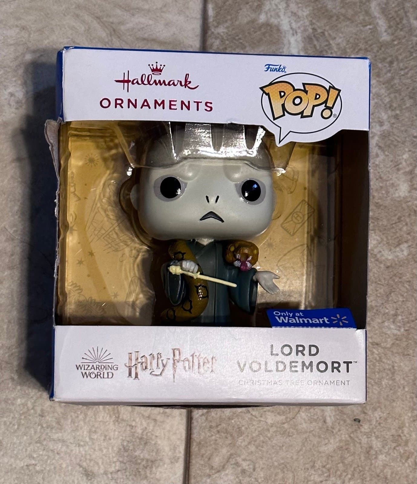 HALLMARK 2021 LORD VOLDEMORT WALMART EXCLUSIVE CHRISTMAS ORNAMENT - Thumbnail 5