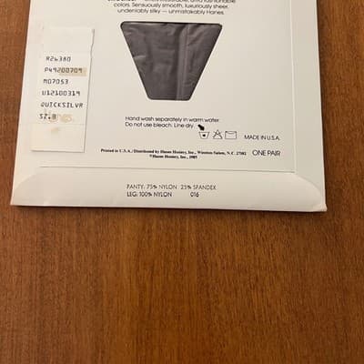Vintage 1985 Hanes Ultra Sheer Pantyhose Size B Tummy Control Style 709 Lot of 2 - Thumbnail 7