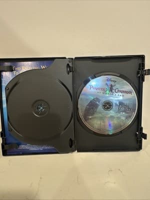Pirates of the Caribbean: At World's End (DVD, 2007) - Thumbnail 5