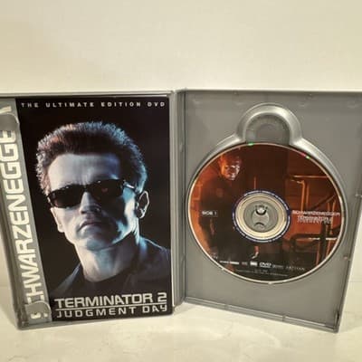 Terminator 2: Judgment Day ( 2-Disc Ultimate Edition DVD) - DISC'S ONLY - Thumbnail 3