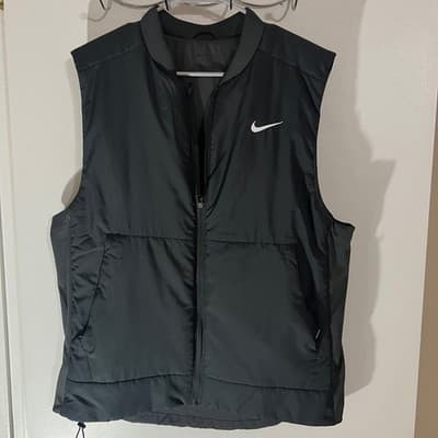 Nike Therma-FIT Mens Puffer Vest Black Full Zip Sleeveless Jacket Medium