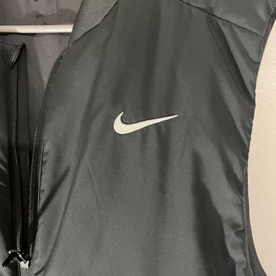 Nike Therma-FIT Mens Puffer Vest Black Full Zip Sleeveless Jacket Medium - Thumbnail 3