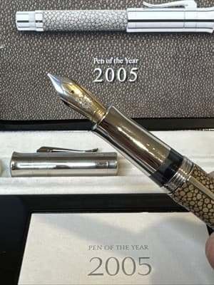 Graf von Faber-Castell Pen of the Year 2005 – Stingray Fountain Pen 18K Fine Nib - Thumbnail 4