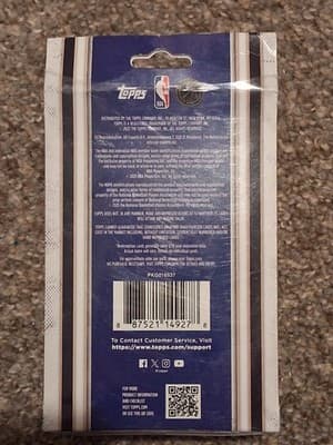 Topps Basketball 2025/26 Hanger Box 59 Cards Cooper Flagg Cover Sealed - Thumbnail 2