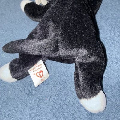 TY BEANIE BABY "ZIP THE BLACK CAT" WITH WHITE PAWS, 3-28-94 WITH ERRORS 1993 - Thumbnail 2