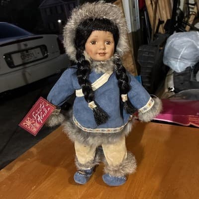 Alaskan Friends Porcelain Doll With Unique Outfit - Thumbnail 5