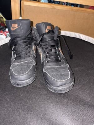 Nike Womens Court Borough Low Suede Trainers US 6.5 861533-002 Black/Gold - Thumbnail 2