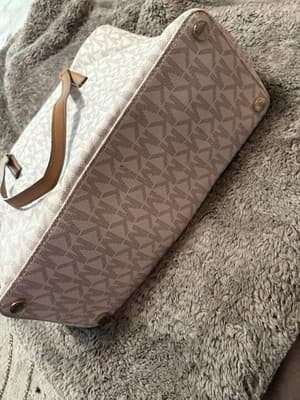 "MICHAEL KORS" Signature Tote Jet Set Vanilla Shoulder Strap/Handbag- - Thumbnail 5
