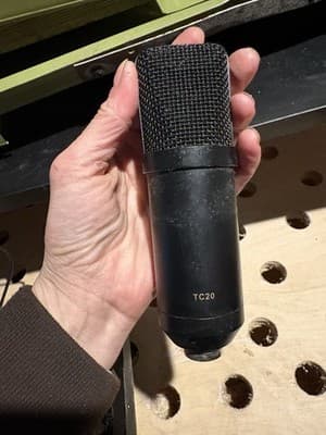 Tonor microphone TC20 With Stand LARGE DIAPHRAM.In good Shape - Thumbnail 4