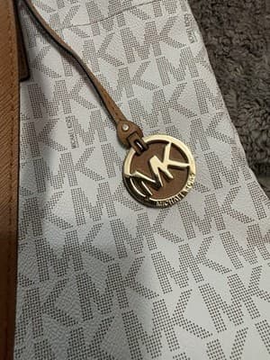 "MICHAEL KORS" Signature Tote Jet Set Vanilla Shoulder Strap/Handbag- - Thumbnail 2