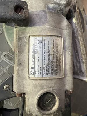 Black & Decker 7 1/4” Industrial Saw Worm Drive Model 3051 WORKS Great - Thumbnail 3