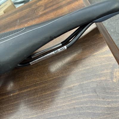 Origin8 Viscount Cut Away Vent Saddle - Thumbnail 2