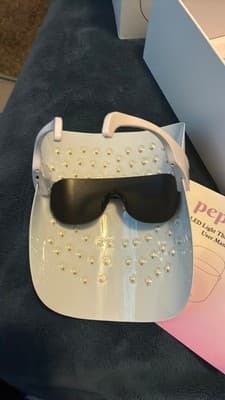 Peppy Co LED Light Therapy Mask 2.0 - Thumbnail 2
